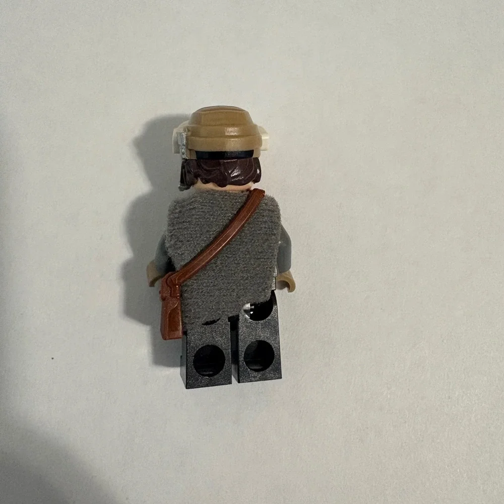LEGO Minifigure sw0791 Star Wars Jyn Erso Rogue One Gray Poncho Satchel Helmet